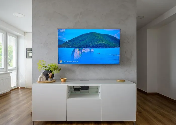 Luxury Flat In *